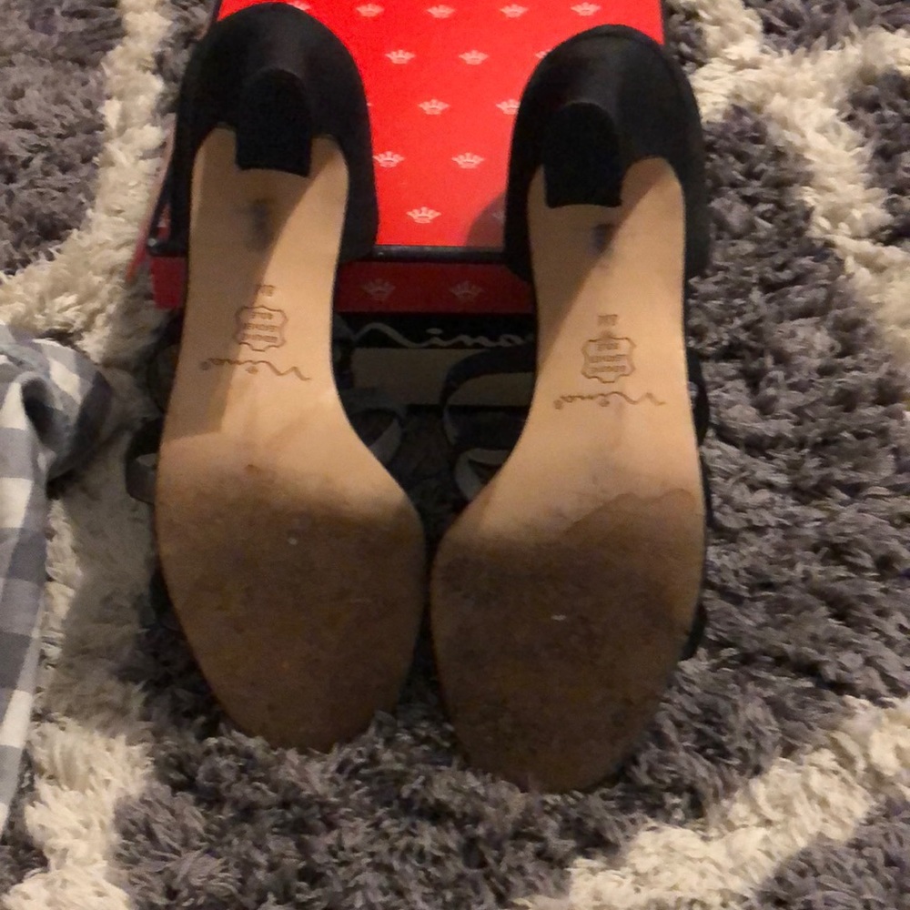 Shoes - Picture 3 of 3